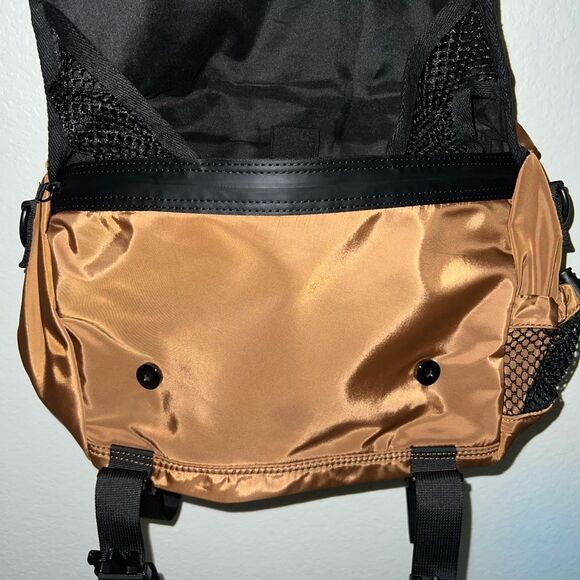 FP Movement Move With It Messenger Bag - Picture 11 of 15